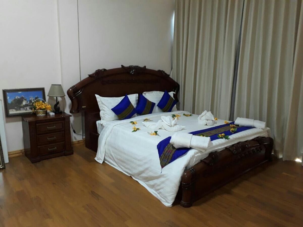 Famous Hotel Loikaw Εξωτερικό φωτογραφία